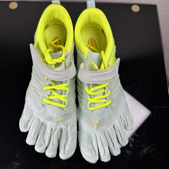 Vibram Fivefingers Shoes Womens Size 8.5-9 EU 41 V-Train 17W6605 - Picture 9 of 13